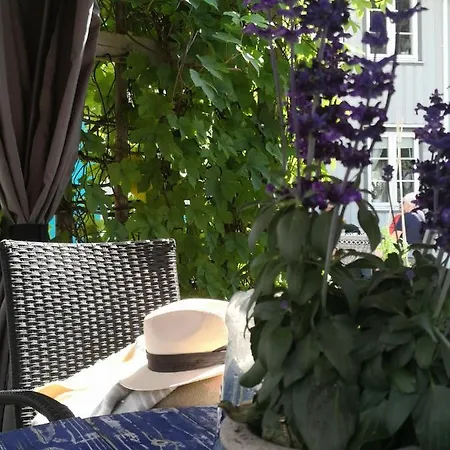 Stabburet, Lensmannsgarden Апартаменты Намсус
